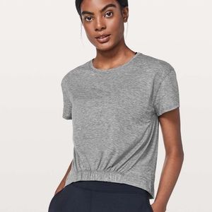 lululemon Short Notice Tee in Heathered Black